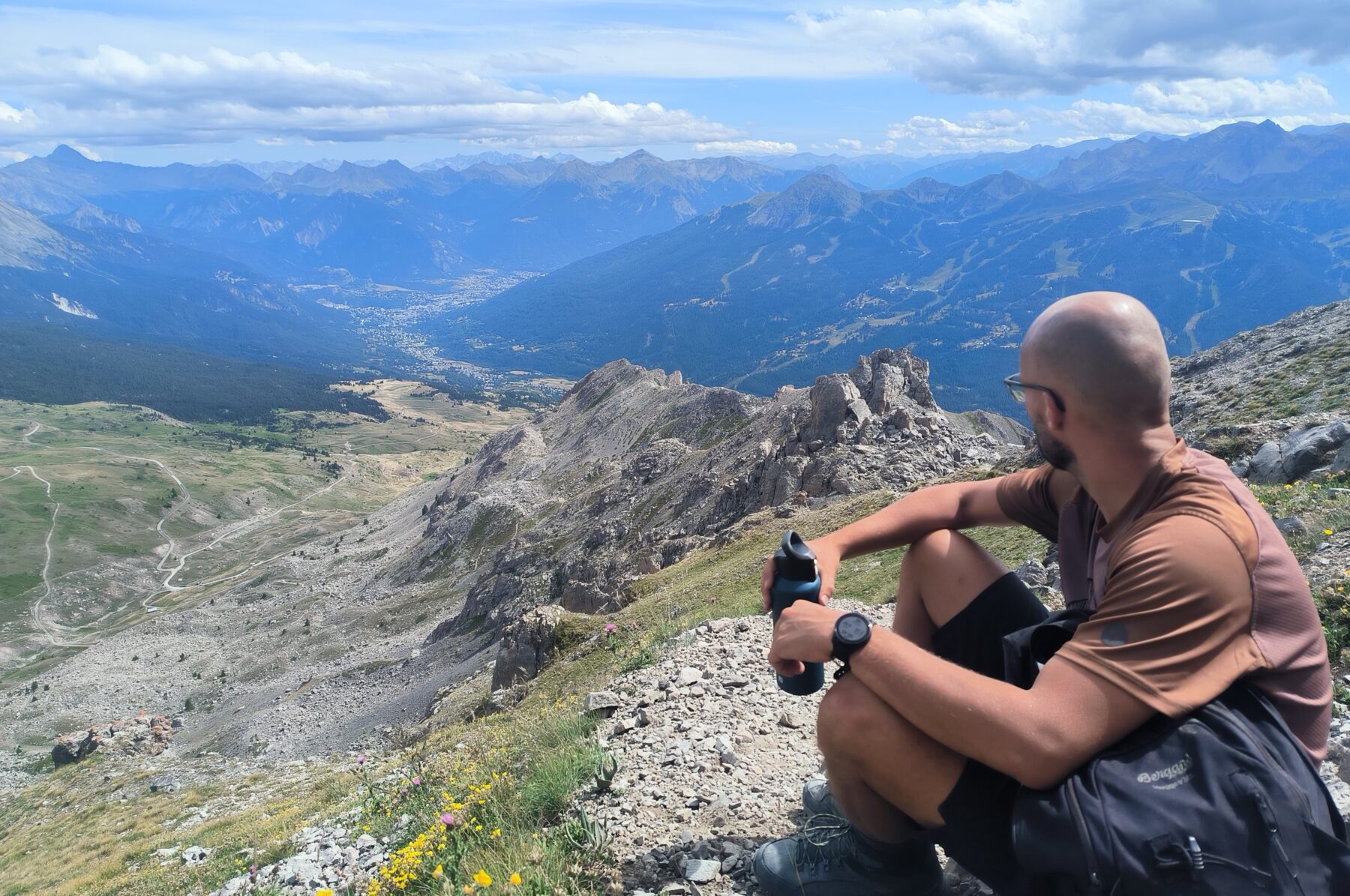 Genieten van het uitzicht richting Briancon