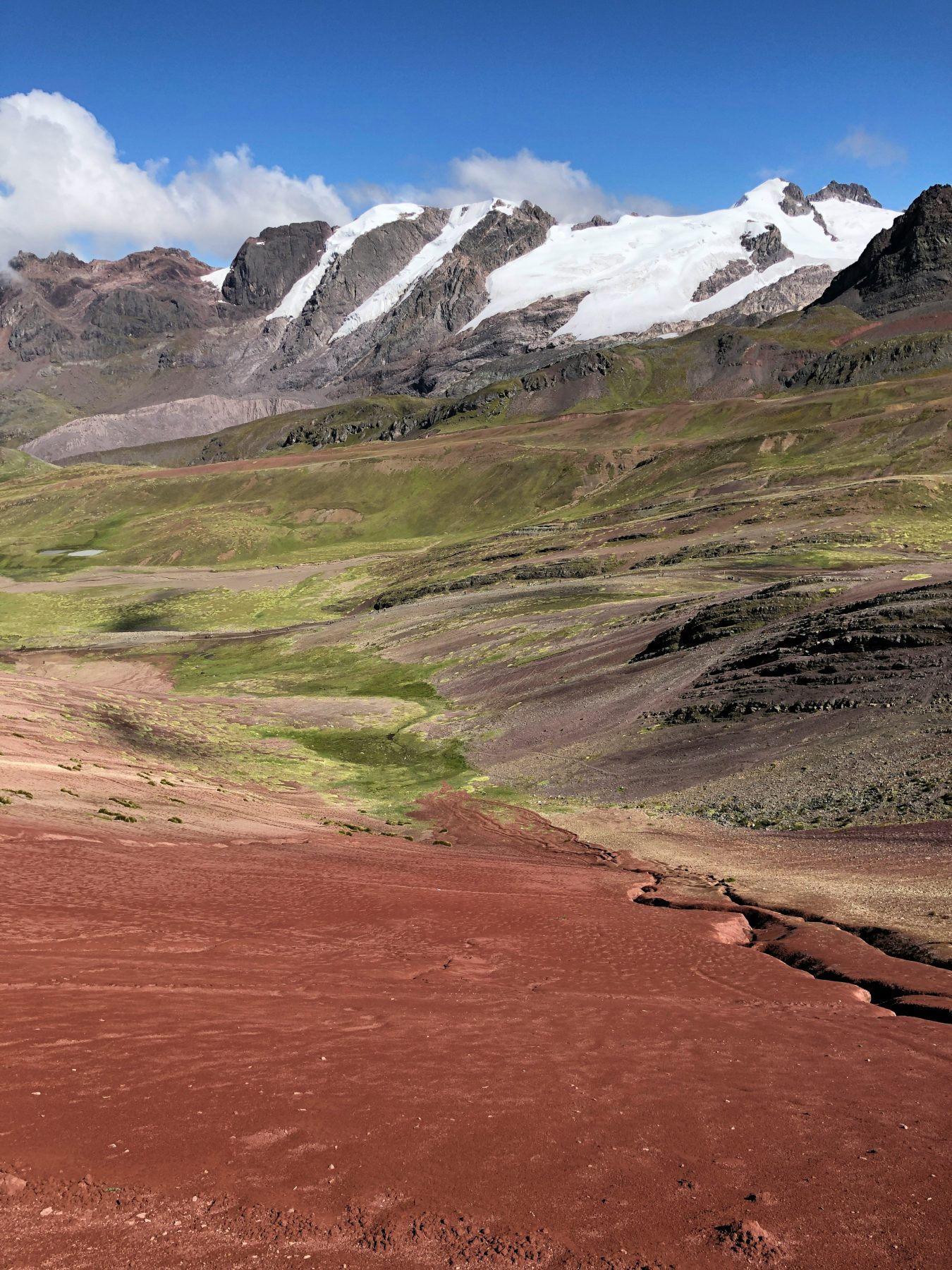 Een landschap in Cuzco in Peru, een land van de bucketlistrips.