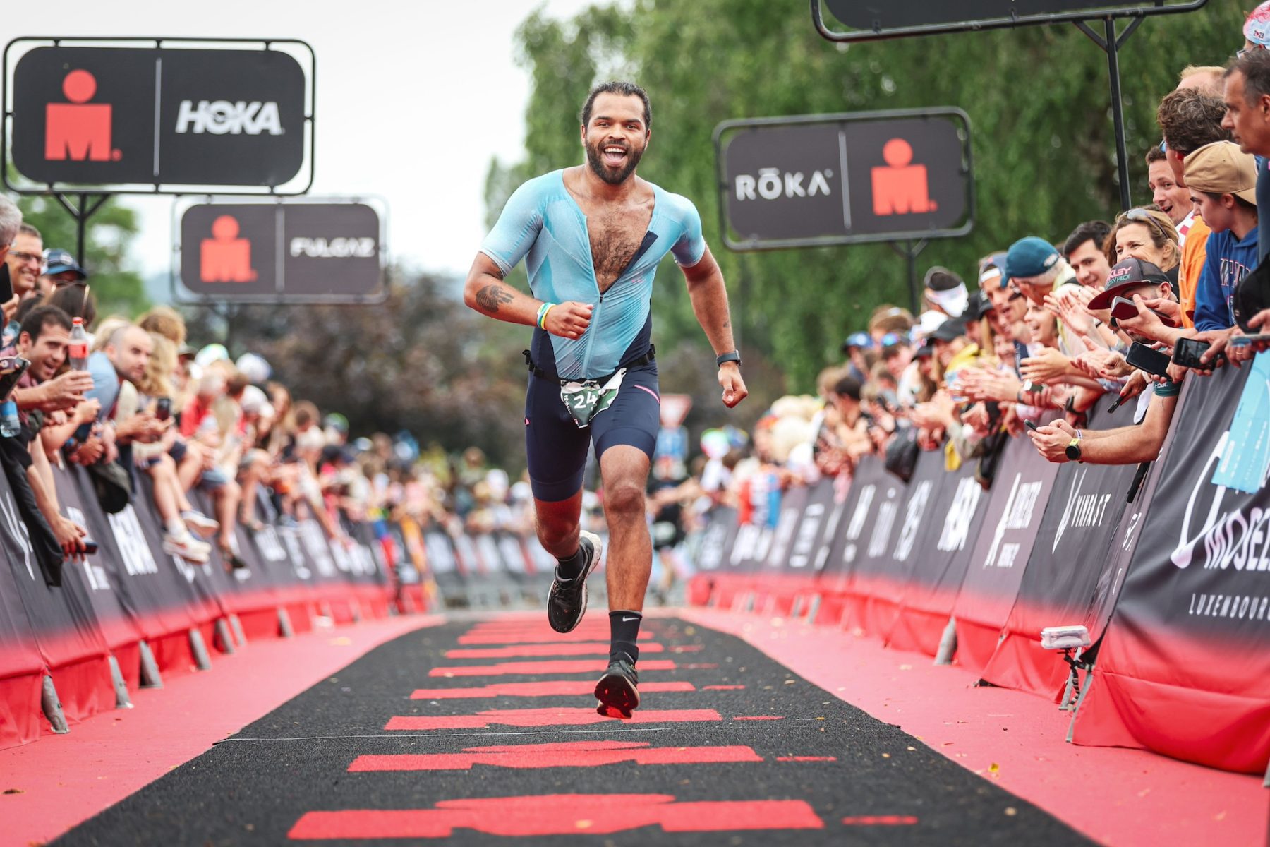 Robin Jonis in actie tijdens IRONMAN 70.3 in Luxemburg