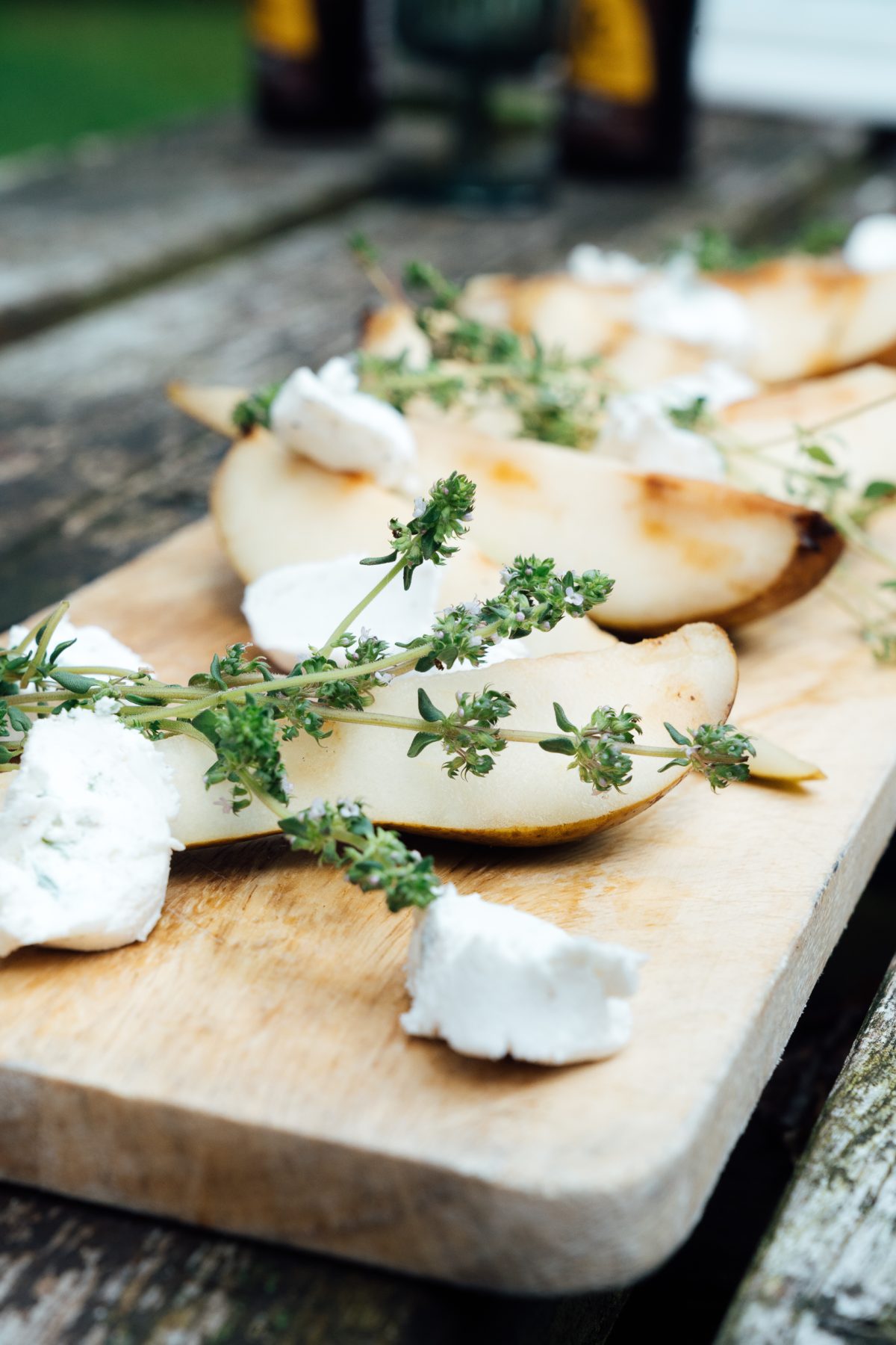 Geitenkaas uit Drenthe met gegrilde peer