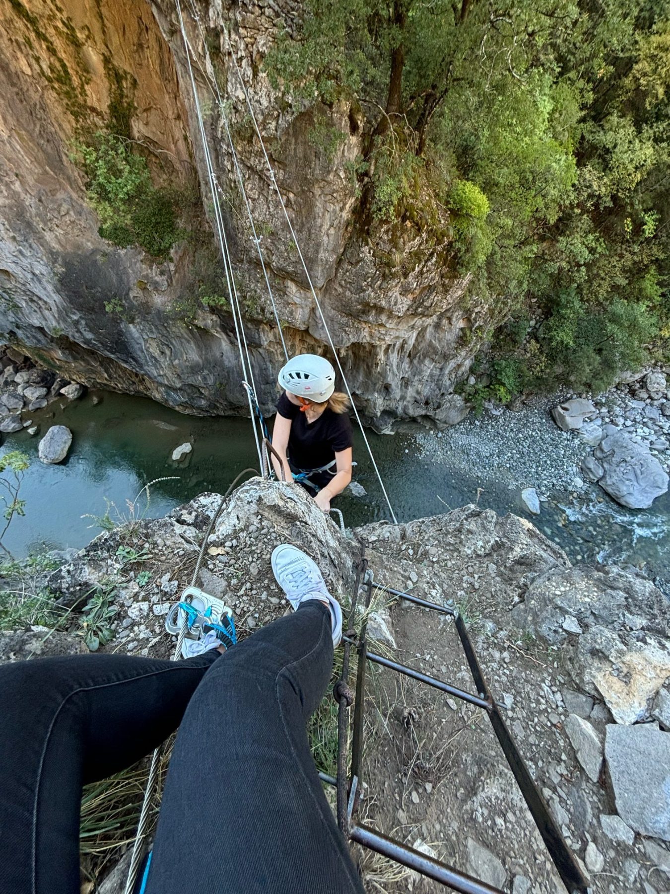 Via ferrata van bovenaf de kloof