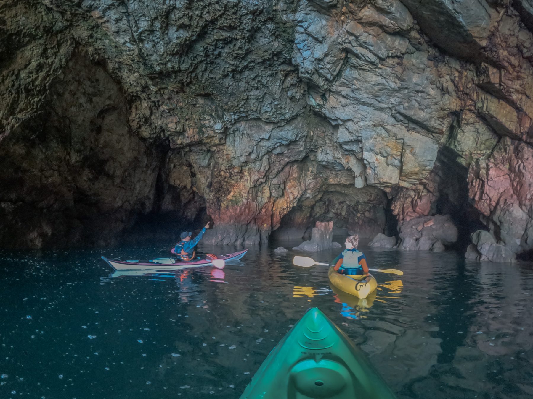 kajakken bij Crozon-Morgat in Bretagne