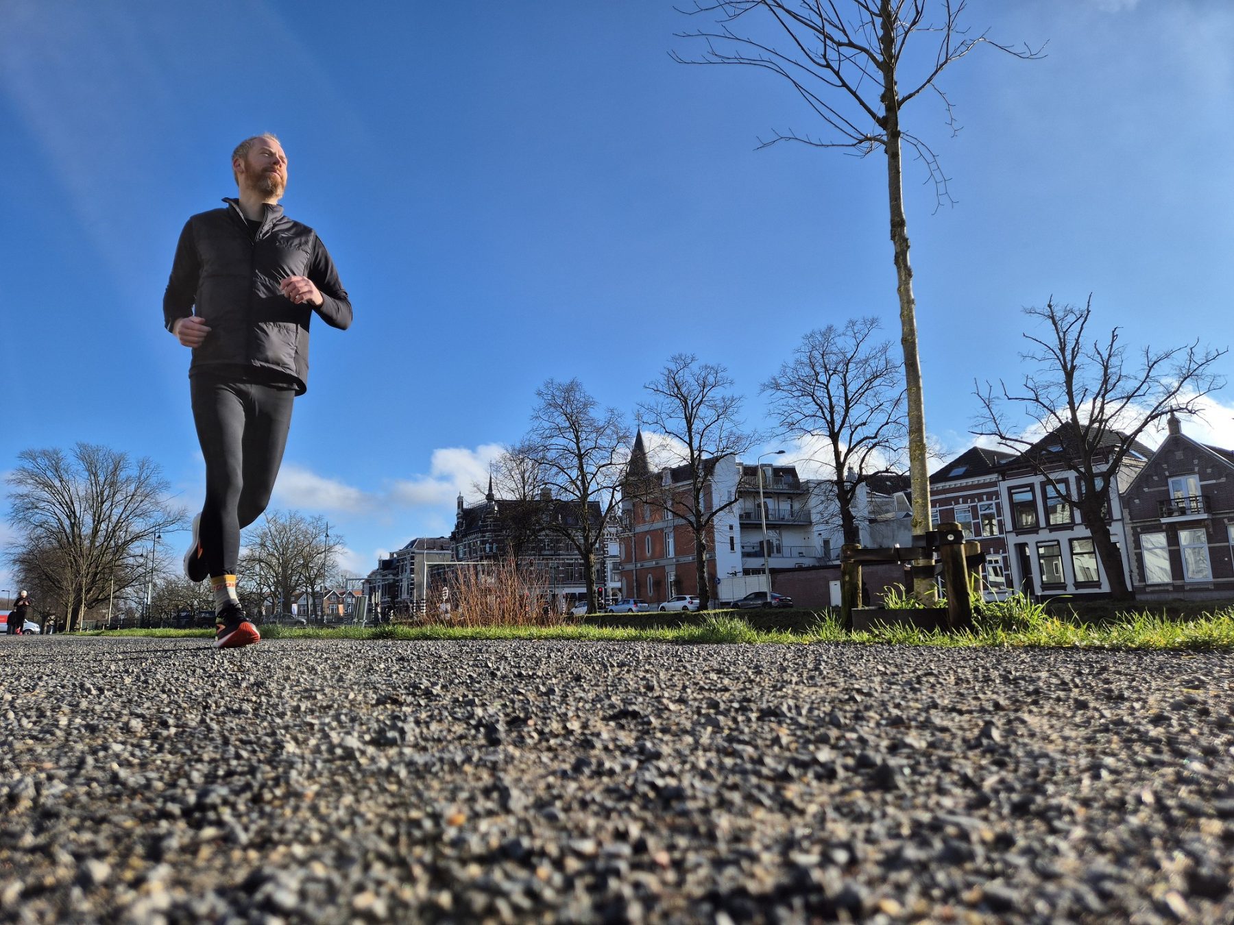 Brooks Ghost 16 met kleding